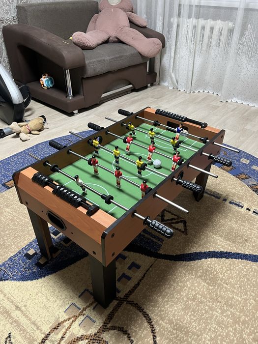 Продам настольный футбол