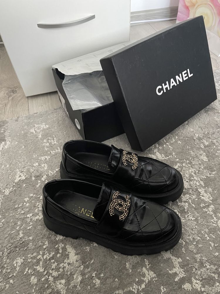 Pantofi Chanel nr 36 piele naturala