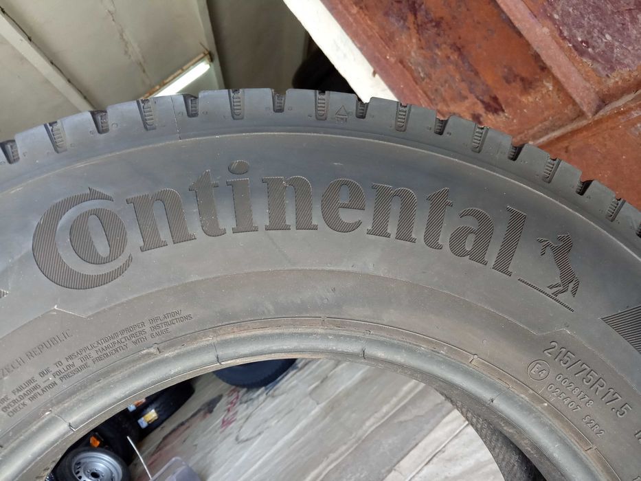 2 товарни гуми 215/75R17.5 Continental Hybrid LD3 126/124M M+S 12PR