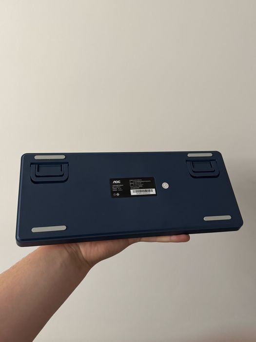 Игровая клавиатура AOC GK300 с экраном