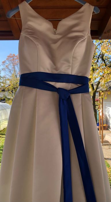 Rochie mireasa tafta