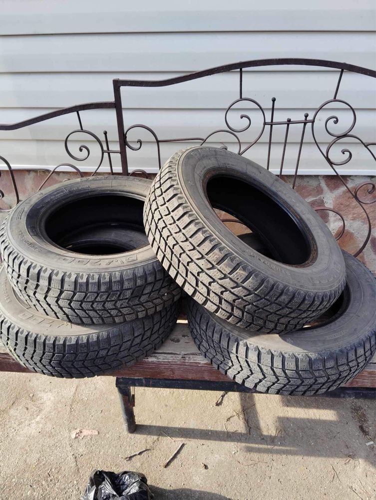 4 броя зимни гуми