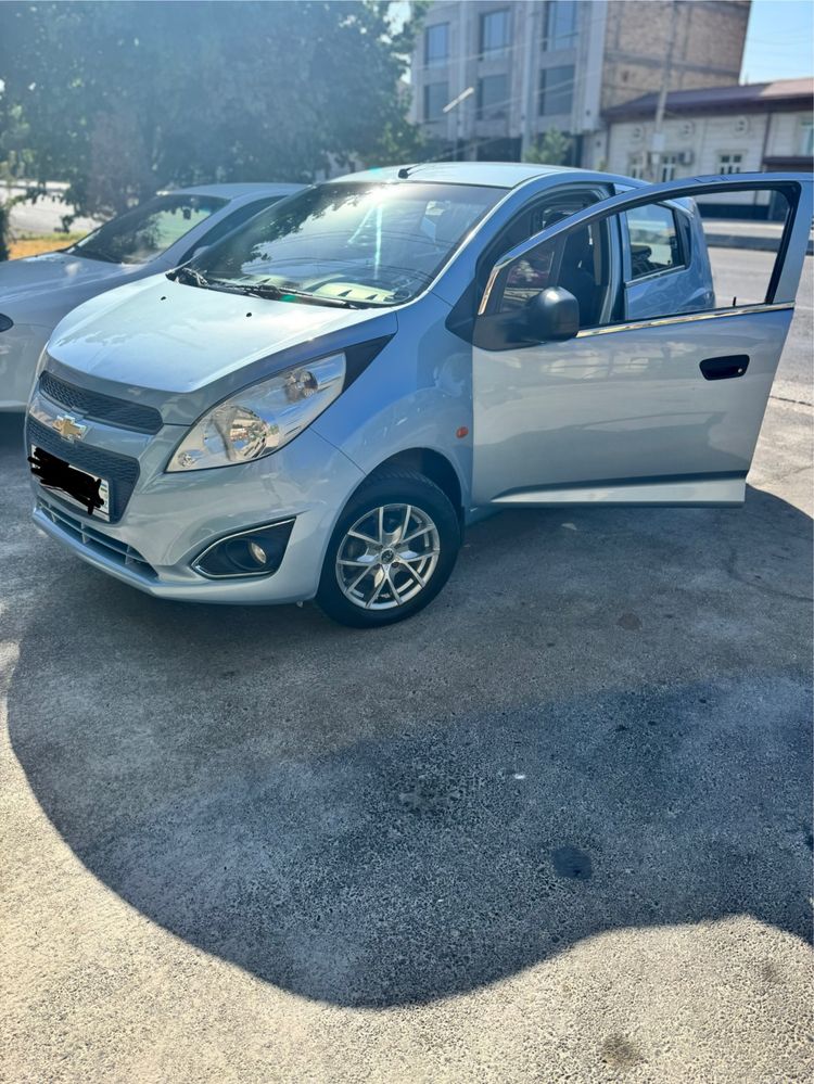 Spark 2011 prabek 230.000 avtamat karobka kansaner bor fulli holati al