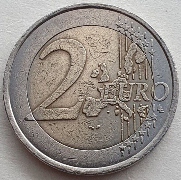 2 евро монета с изместен център и грешки