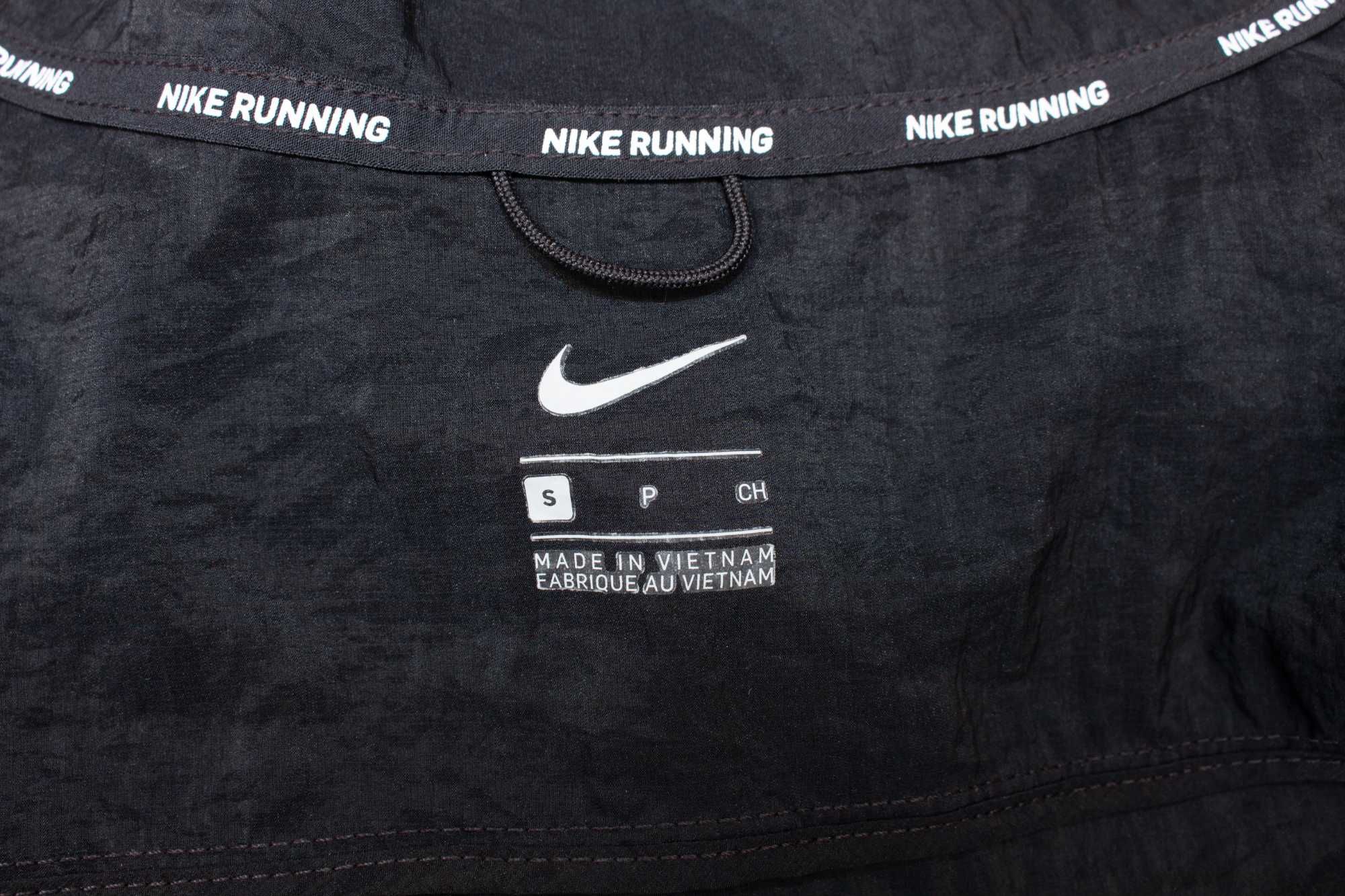 NIKE ICON CLASH JACKET оригинално дамско яке ултра леко и тънко S