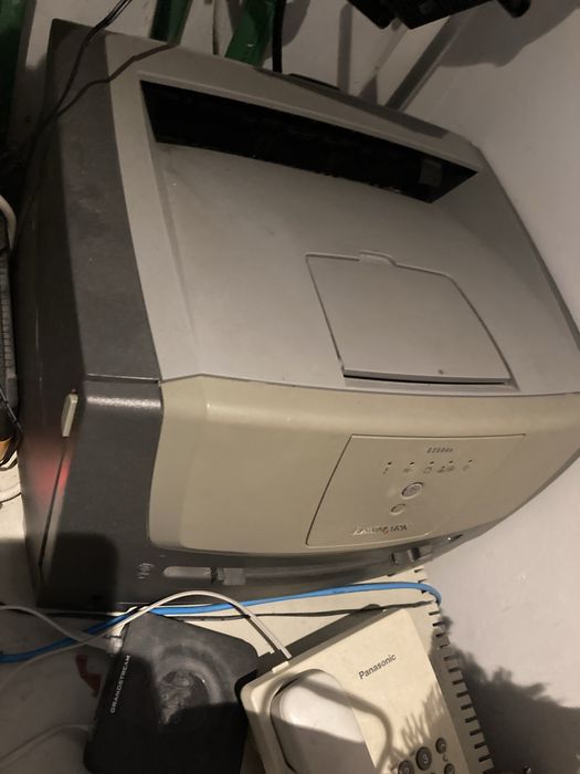 Imprimanta laser defecta Lexmark E250dn plus cartus
