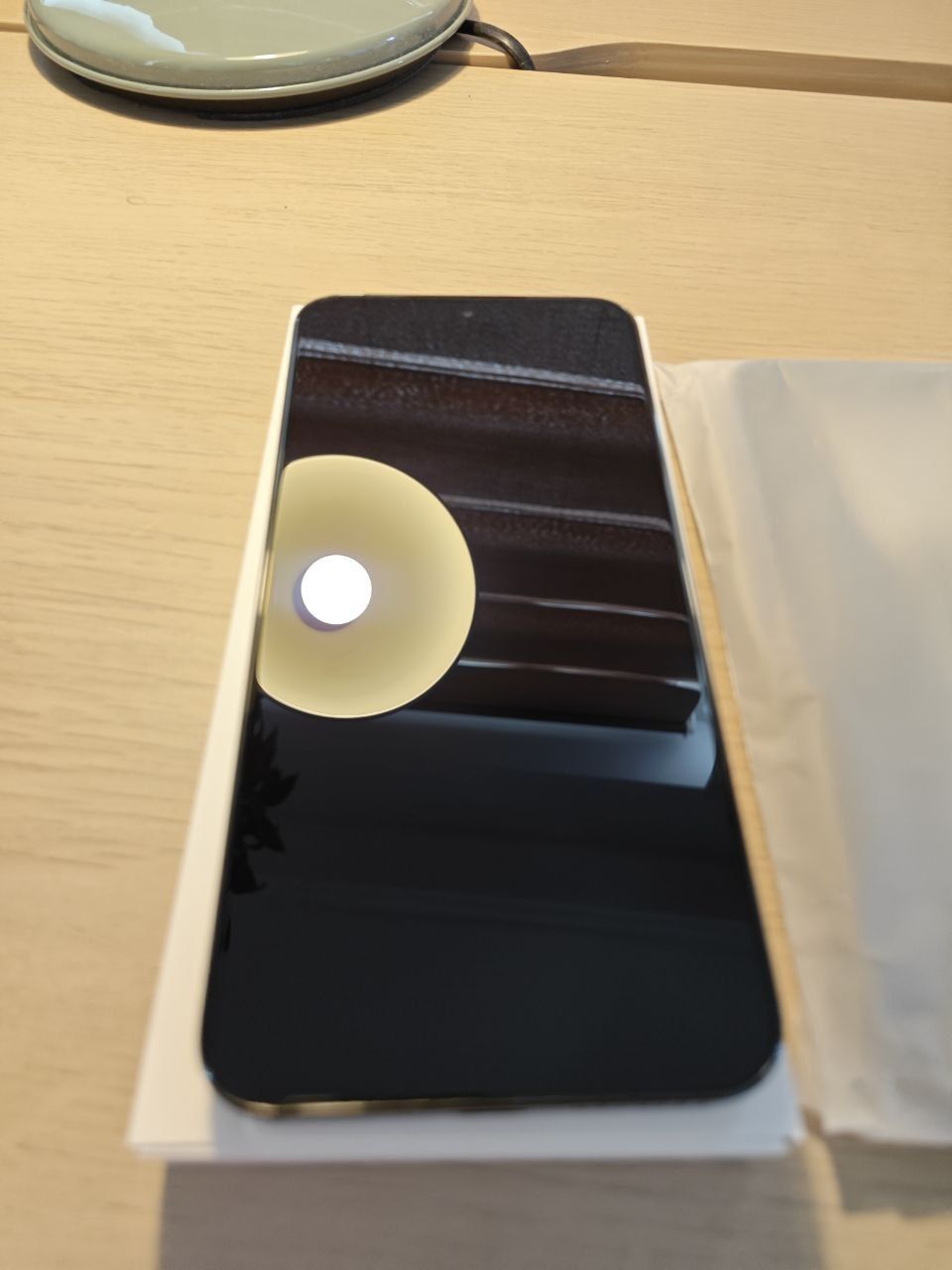 Продавам Xiaomi 14 – 1TB, почти нов!