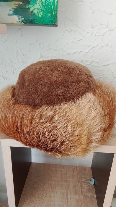 Продам зимнюю шапку