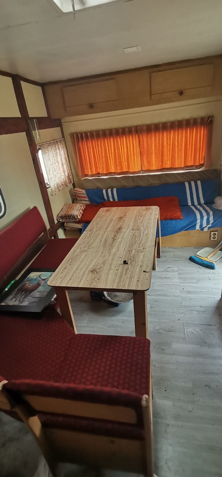 Каравана за стационарно ползване