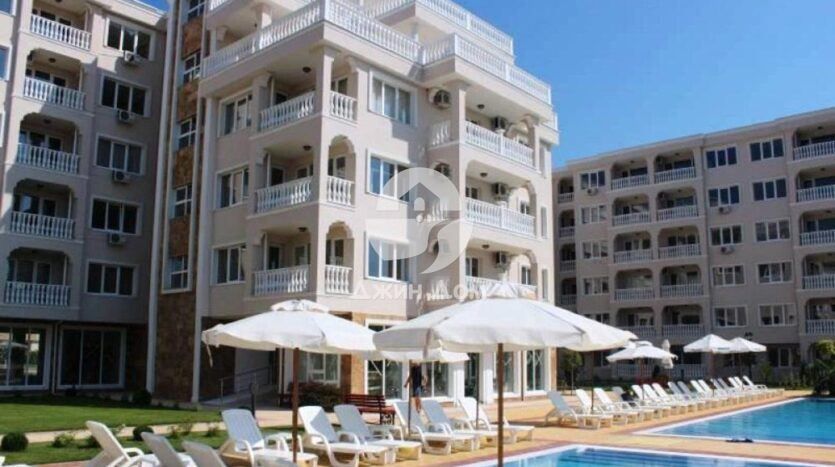 Продава се Двустаен апартамент в Несебър - 51 кв.м за 1942 €/кв.м - Снимка #11