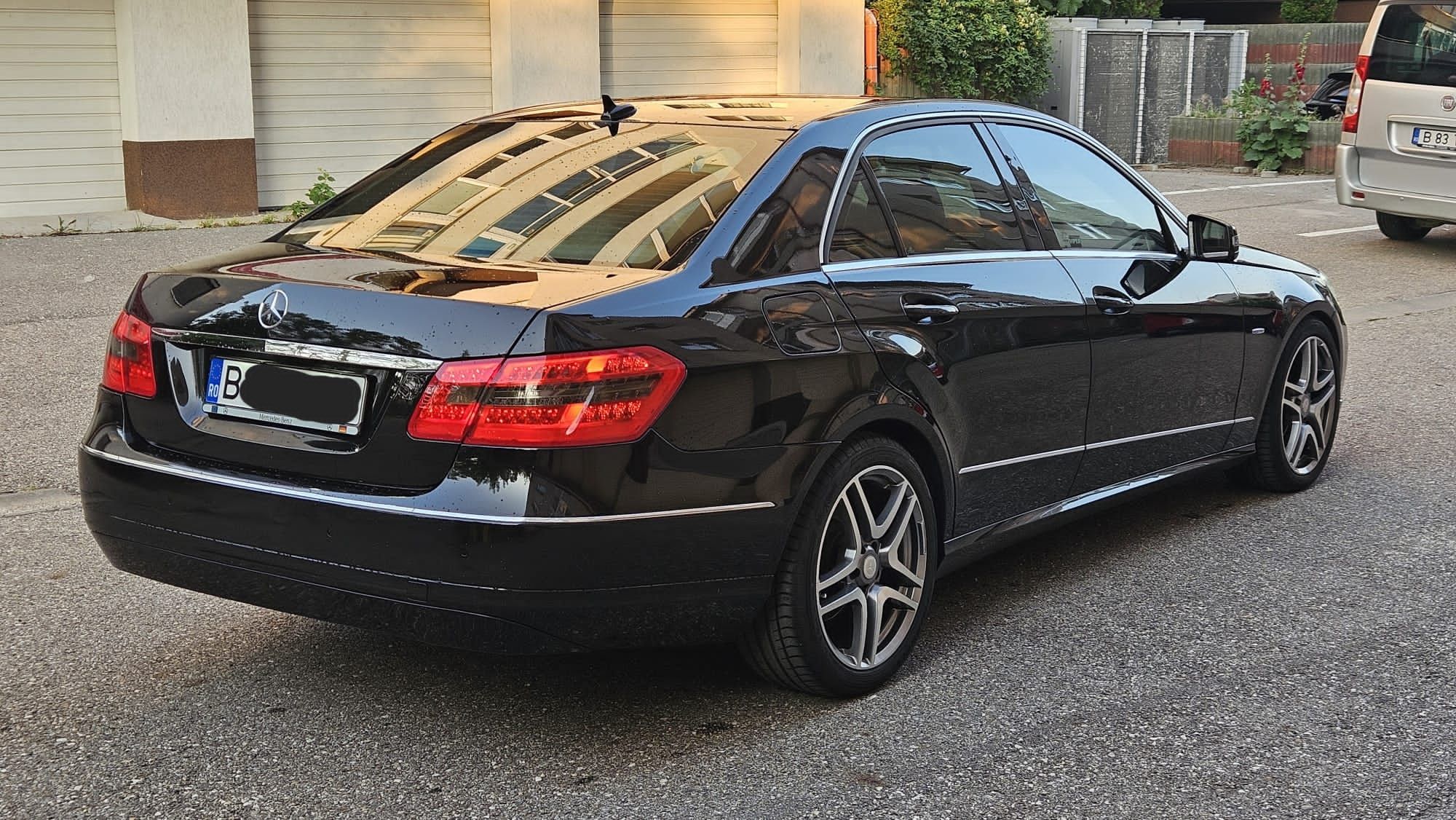 Mercedes-Benz E220 170cp