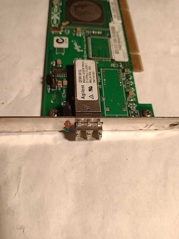 Серверная оптоволоконная сетевая карта "Qlogic Agilent QFBR 5913L".