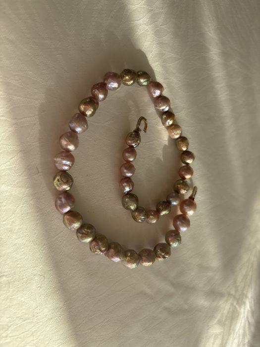 Перлена огърлица с барокови перли