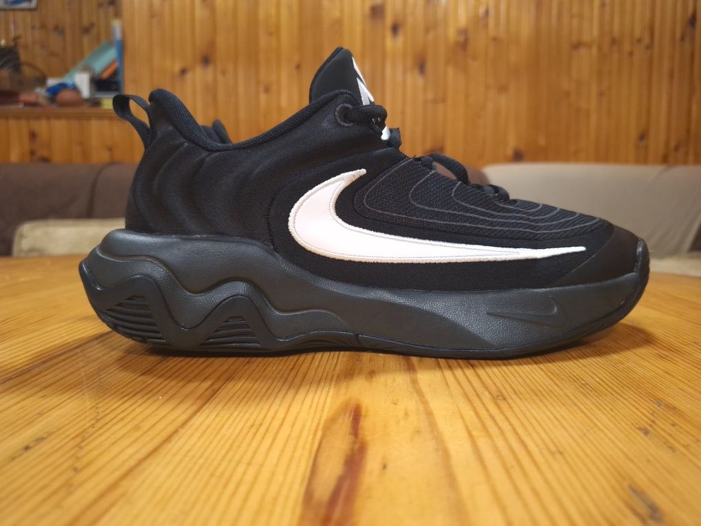 Nike Giannis Immortality 4