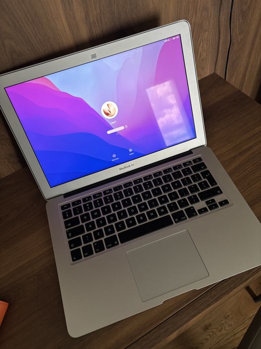 Macbook работи перфектно