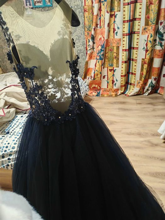 Дълга бална рокля размер М