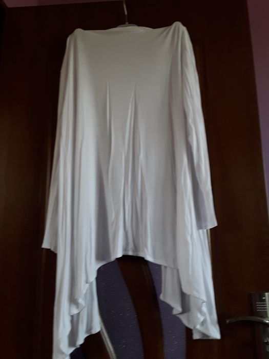 Vând Cardigan Damă Lung  in Colț Mărimea XL