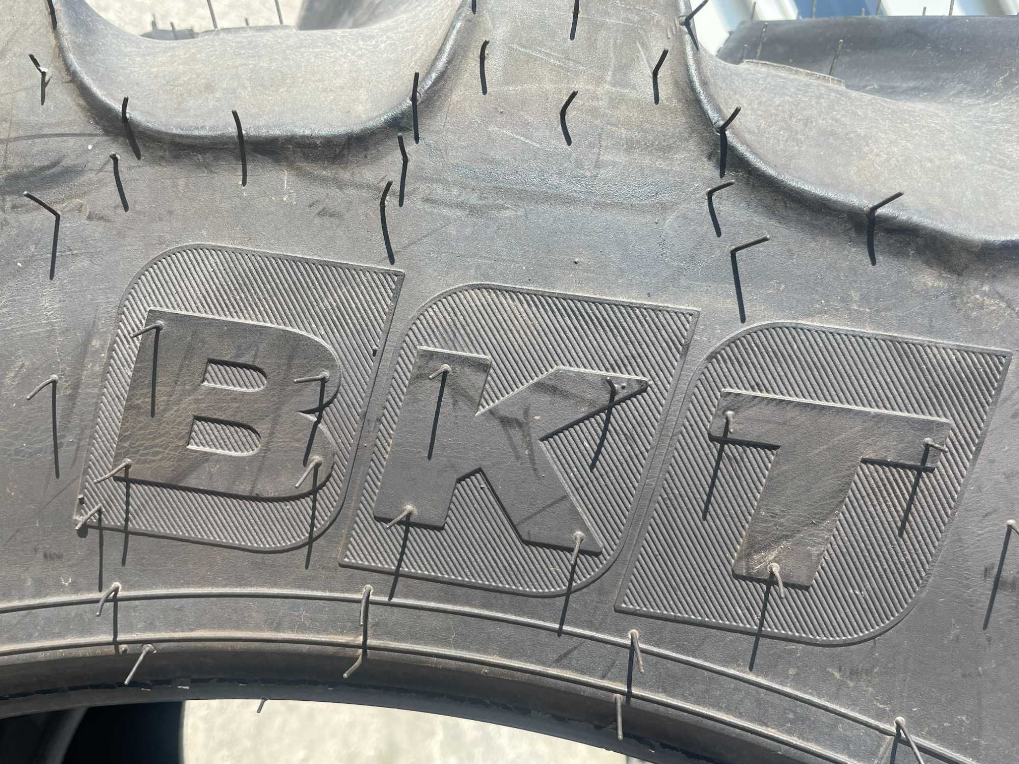 BKT Cauciucuri noi agricole Raidale de tractor spate 12.4-32 320/85R32