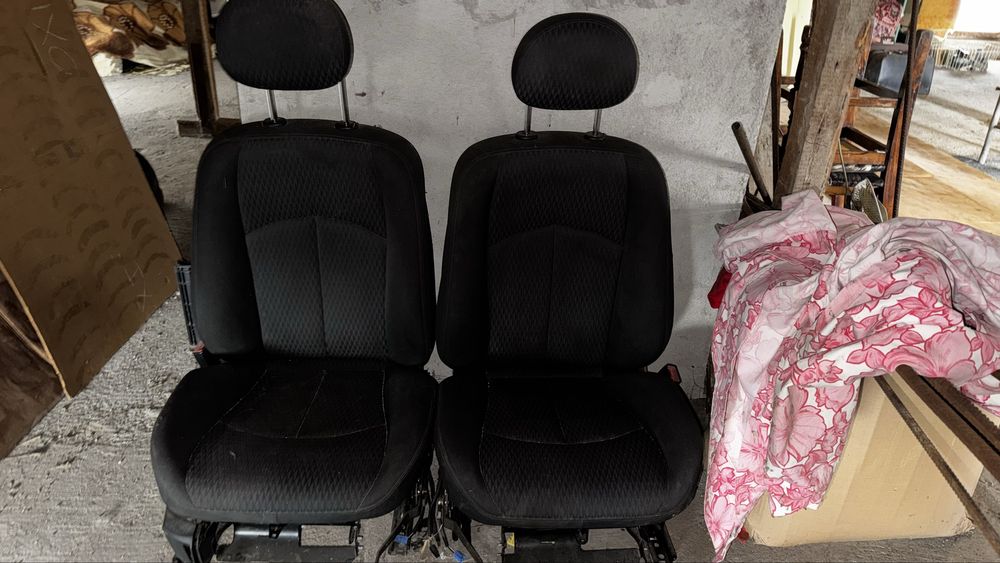 Салон за Mercedes W211