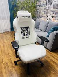 игровое кресло dxracer