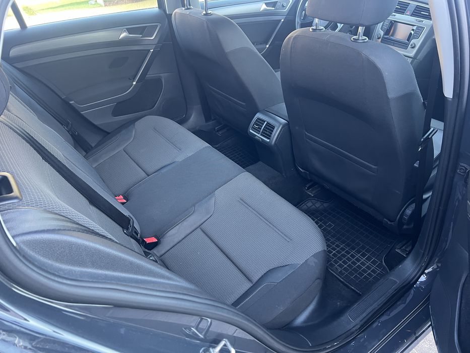 VW Golf 7  hatchback