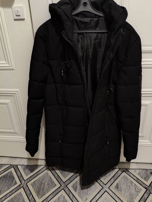 Куртка женская, черная, пуховик