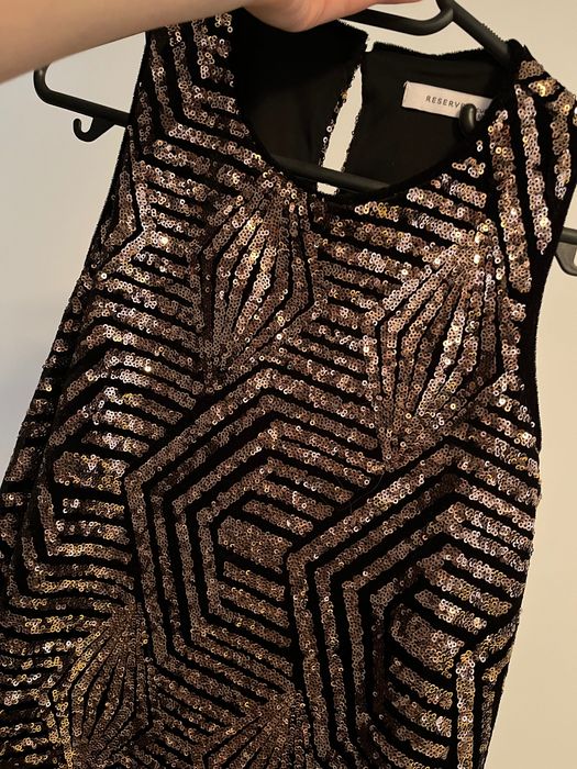 Rochie paiete roze scurta