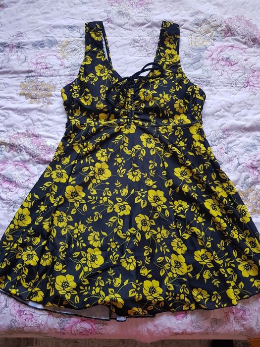 Продам купальник