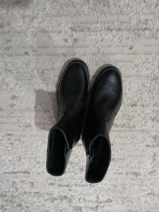 Продам сапошки 39 размер