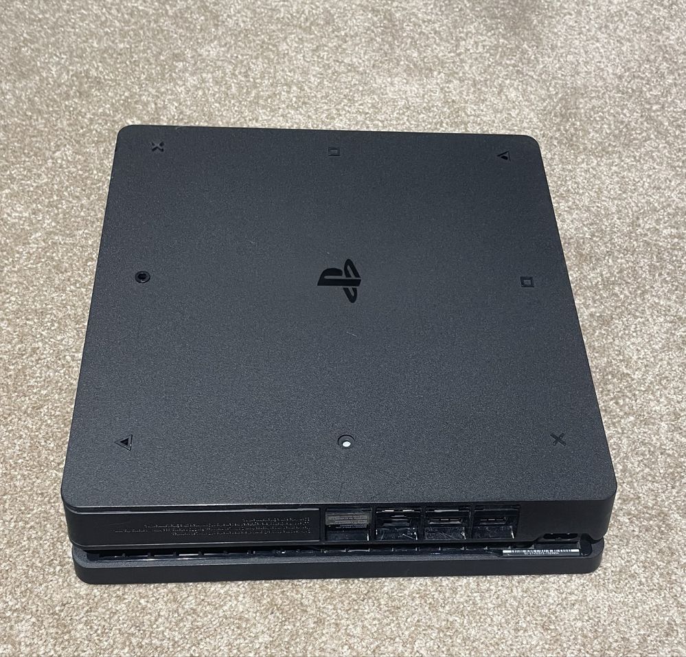 Playstation 4 + Astro A40