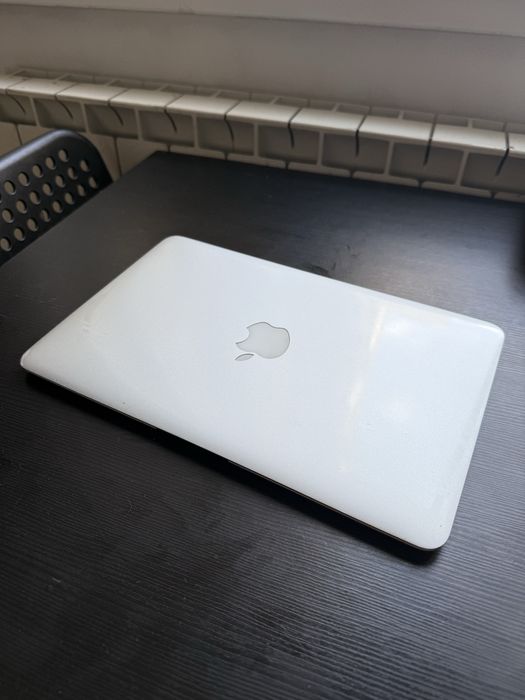 MacBook Air (11-Inch, Mid 2013)