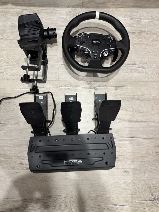 Moza r3 + clutch pedal