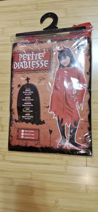 Costum Halloween fete 8-10 ani