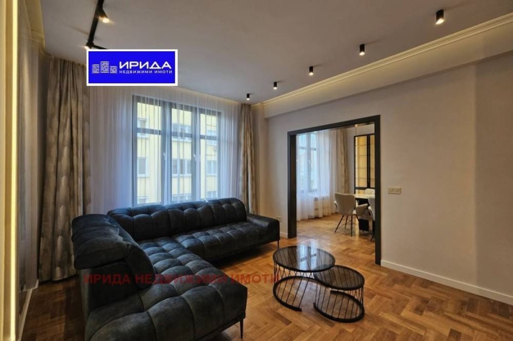 Дизайнерски обзаведен апартамент на ул. Московска!