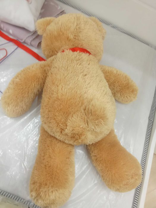 Голям плюшен мечок 58 см от Комсед- 25 лв.