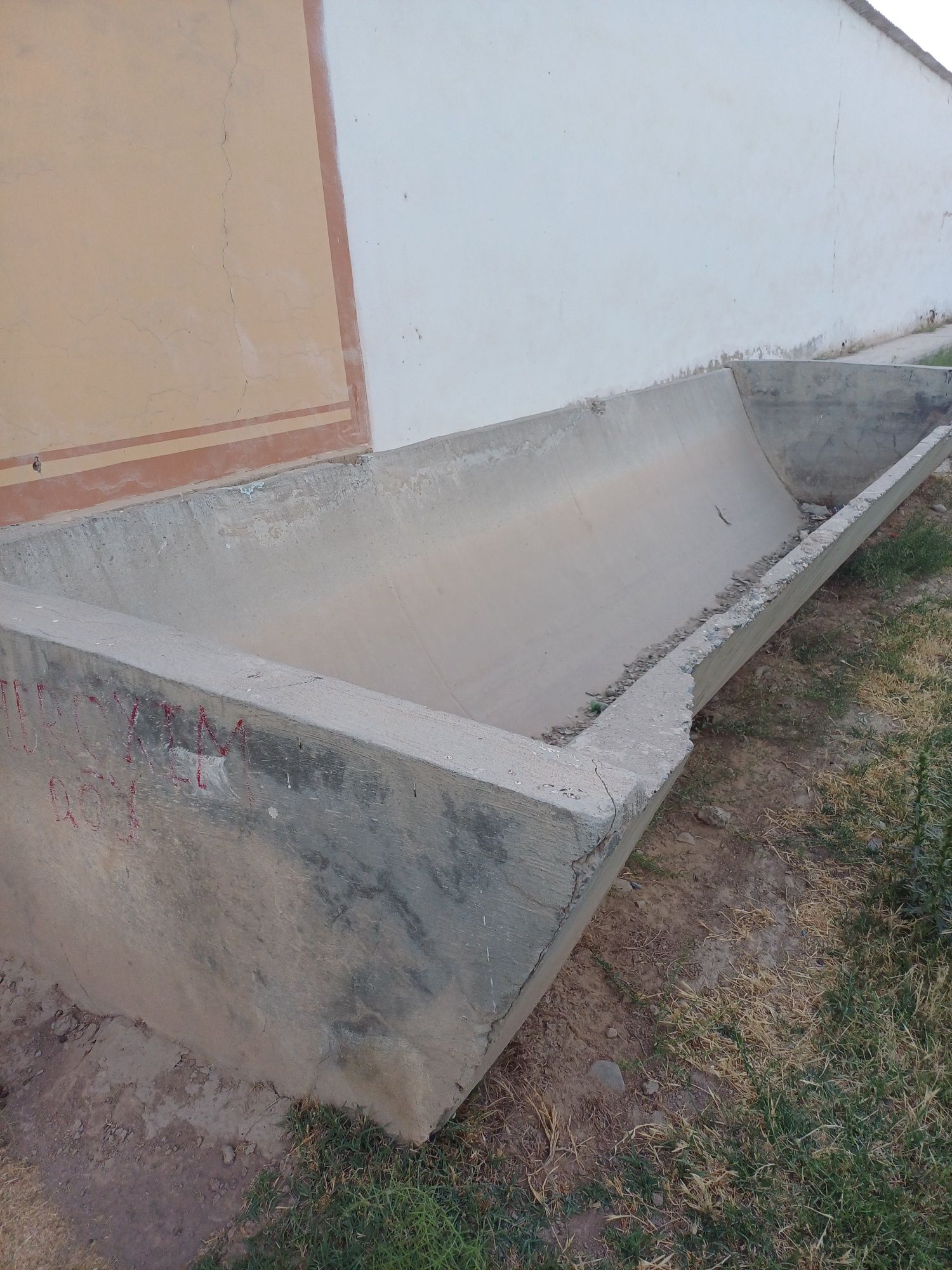 Latok sotiladi 5.5 tonnali