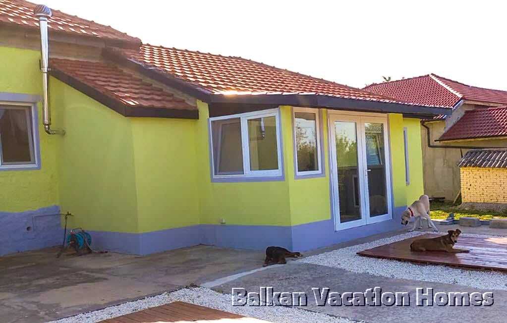 Продава се Къща в Тервел - 100 кв.м за 679 €/кв.м - Снимка #16