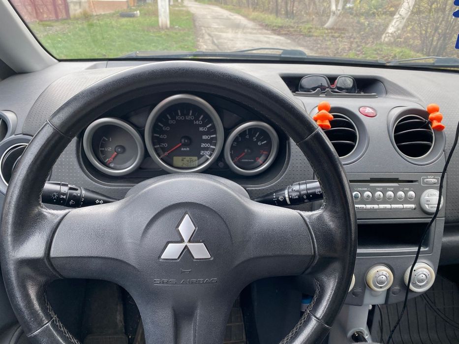 Vând Mitsubishi colt An 2008