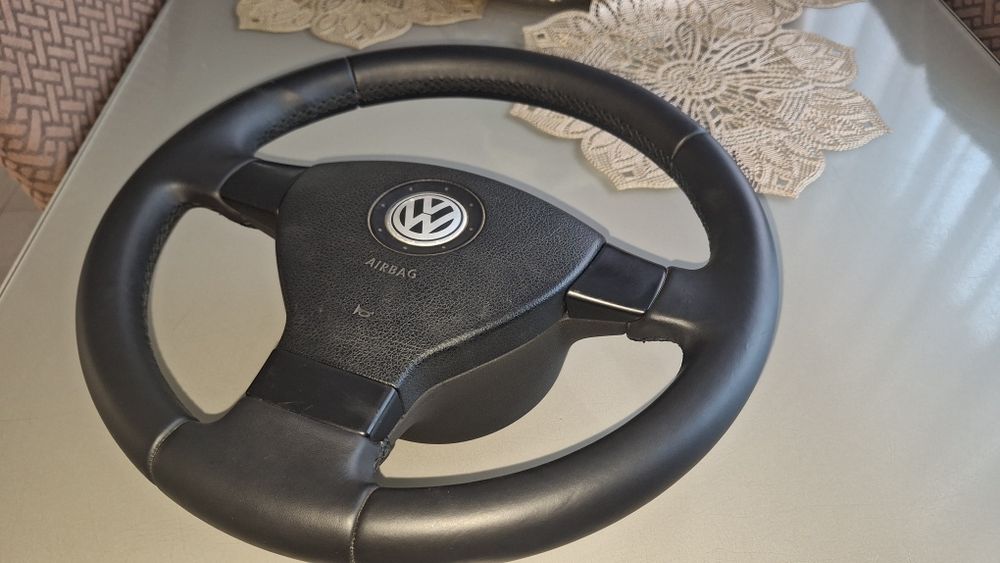 Volan VW Passat/Golf/Transporter/Caravelle/Multivan/Polo/Jetta