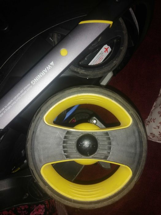 Doona 2 в 1 столче за кола и количка