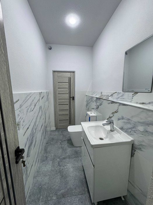 Сдаётся офис 70 квадратов в центре города