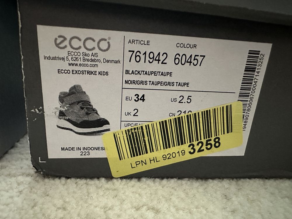 Детски зимни боти ecco 34 номер и adidas 35 номер
