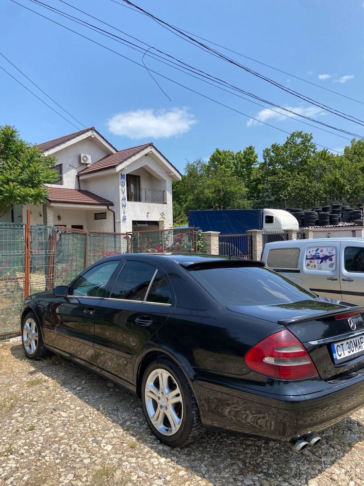 Vand Mercedes E220
