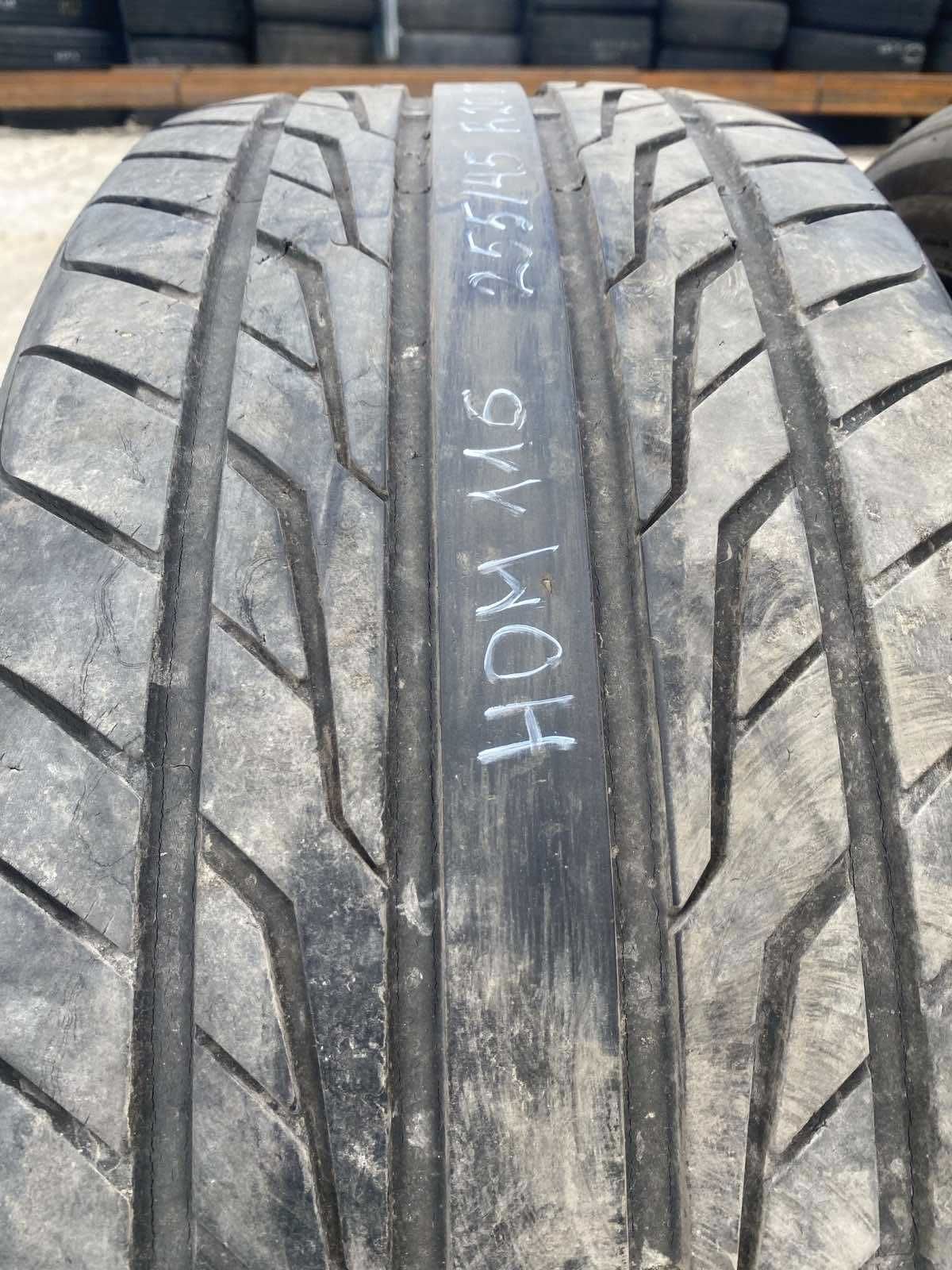 2 броя летни гуми Farroad 255/45 R20 Dot 1520 ном 116