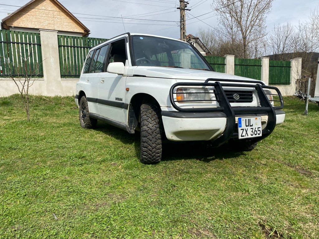 Suzuki Vitara JLX 4X4 motor 1,6 benzină.