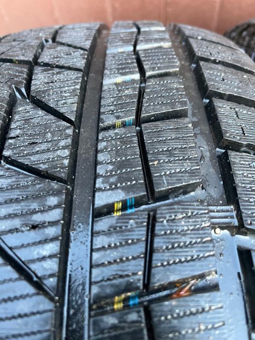 Продам шины 285/60 R18