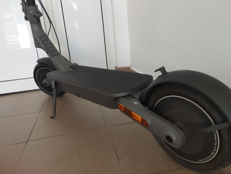 (SCHIMB)Trotineta Xiaomi 4 ultra k noua