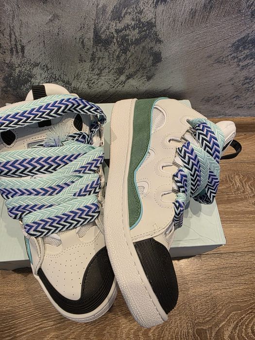 Lanvin curb model deosebit