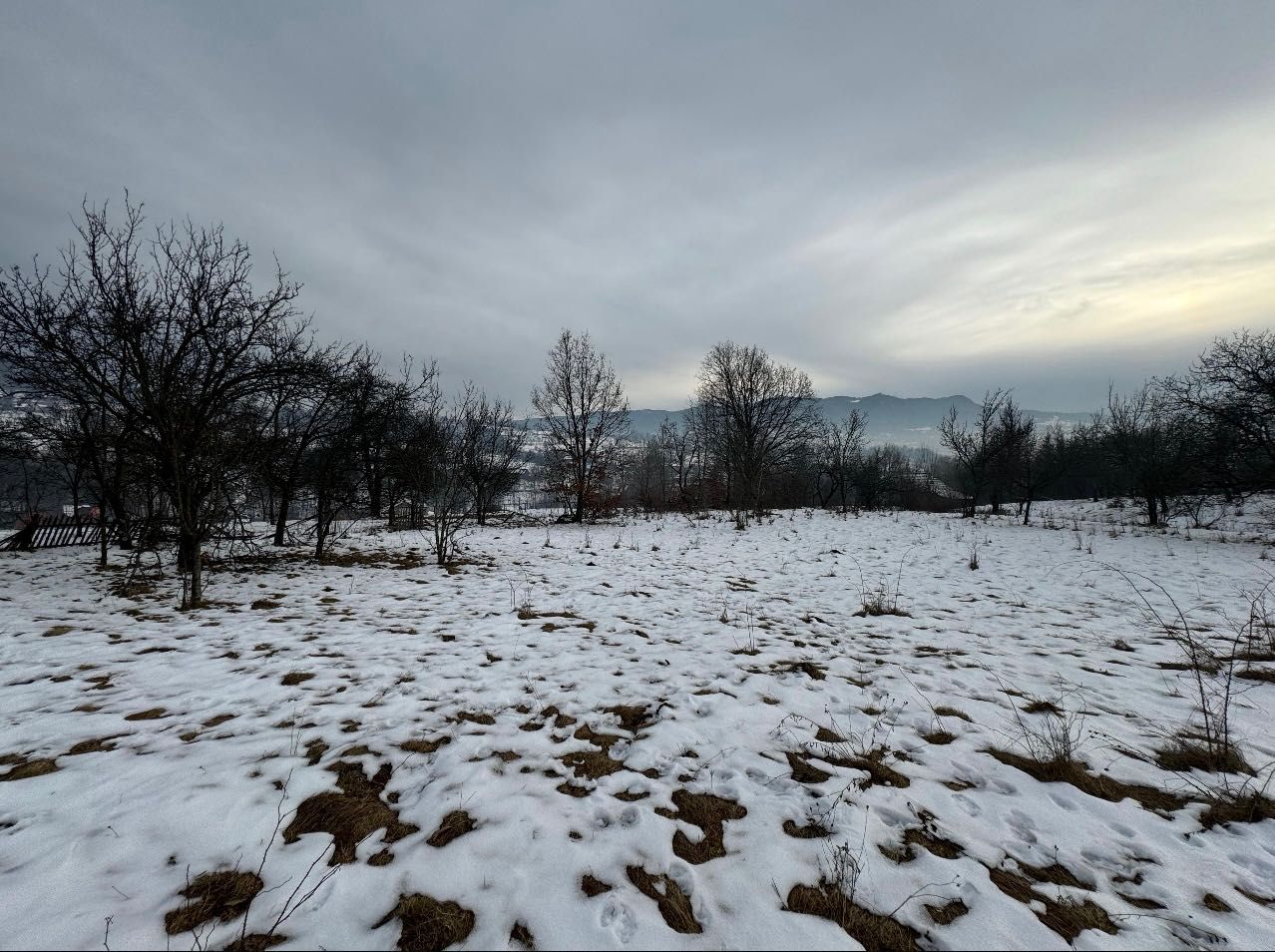 Vând teren intravilan in Ibănești Pădure