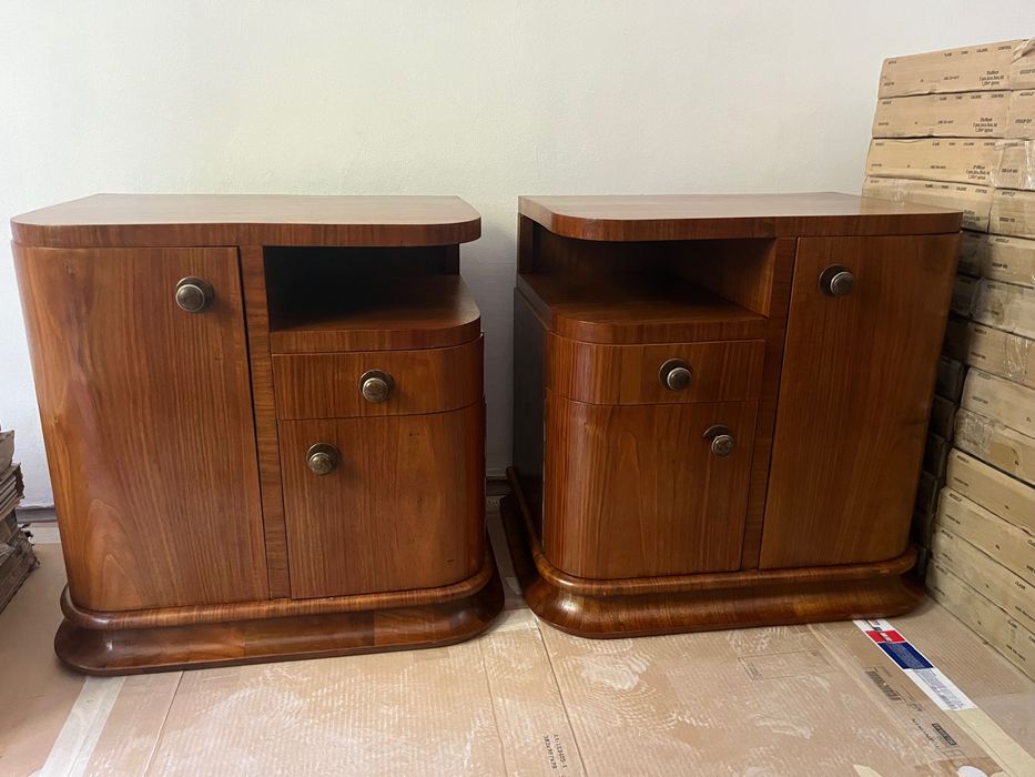 Ретро нощни шкафчета от орехов масив 2бр
